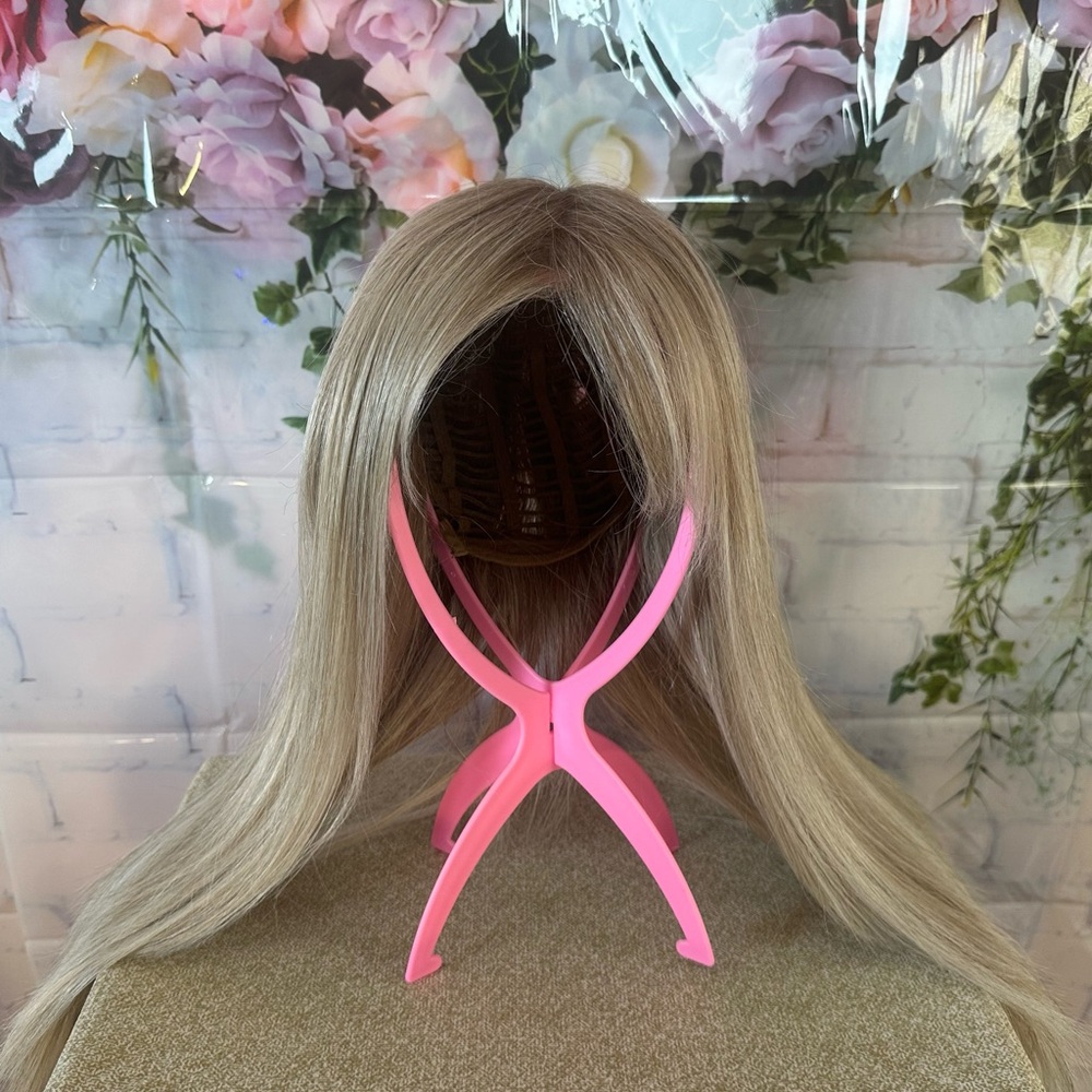 Belle Tress wig - EUC! Beautiful!!!